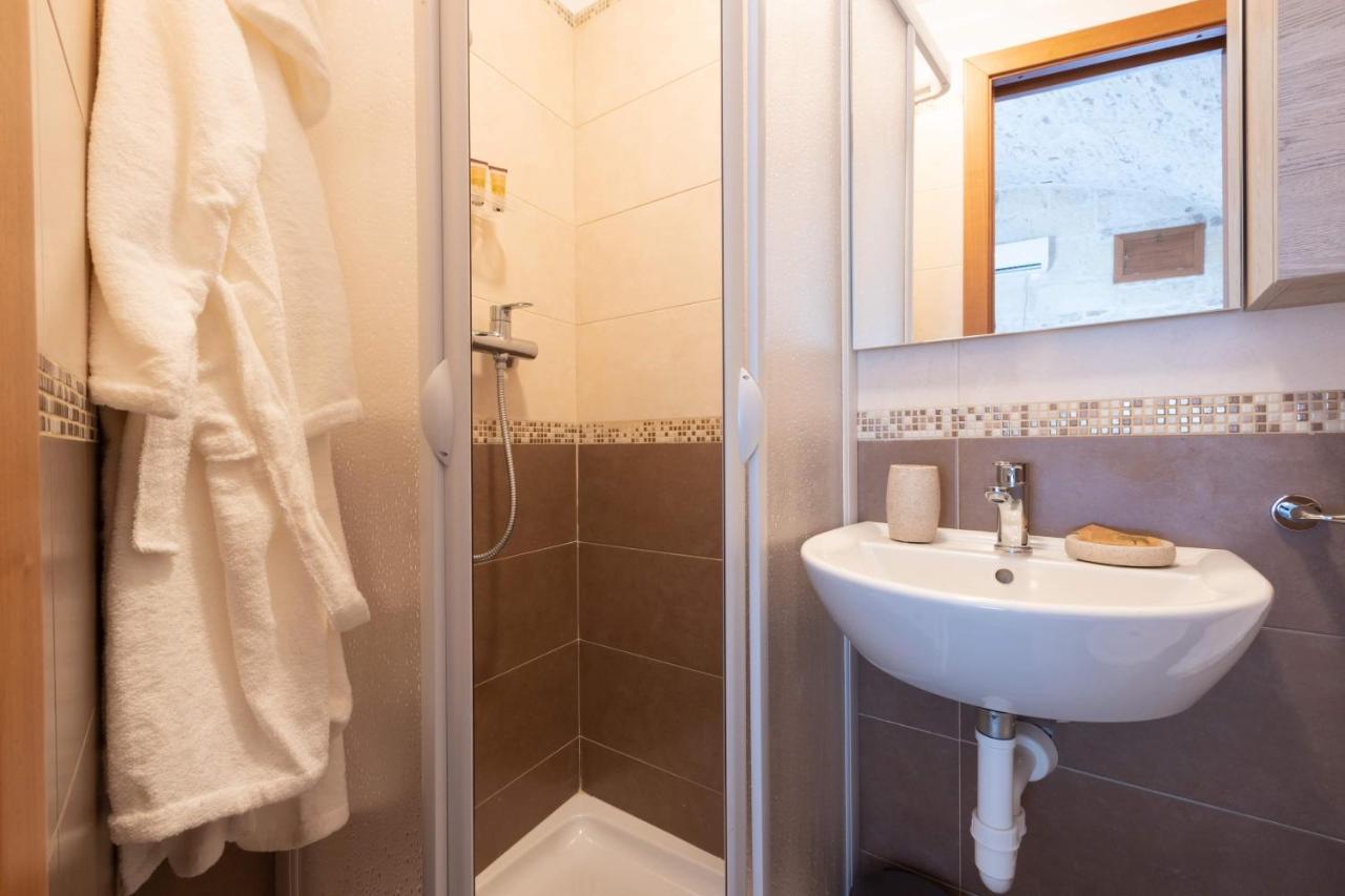 B&B La Finestra Sui Giardini Santeramo in Colle Luaran gambar