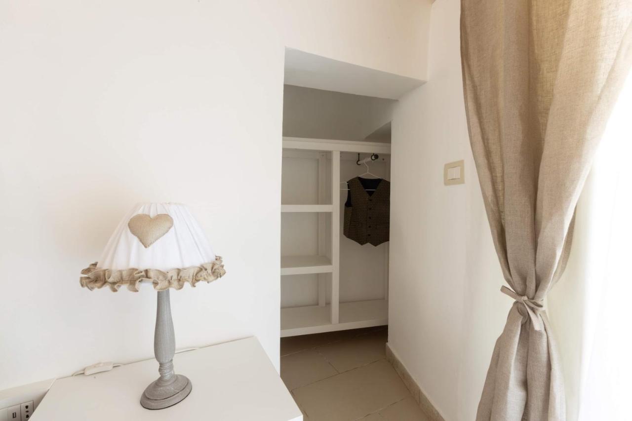 B&B La Finestra Sui Giardini Santeramo in Colle Luaran gambar