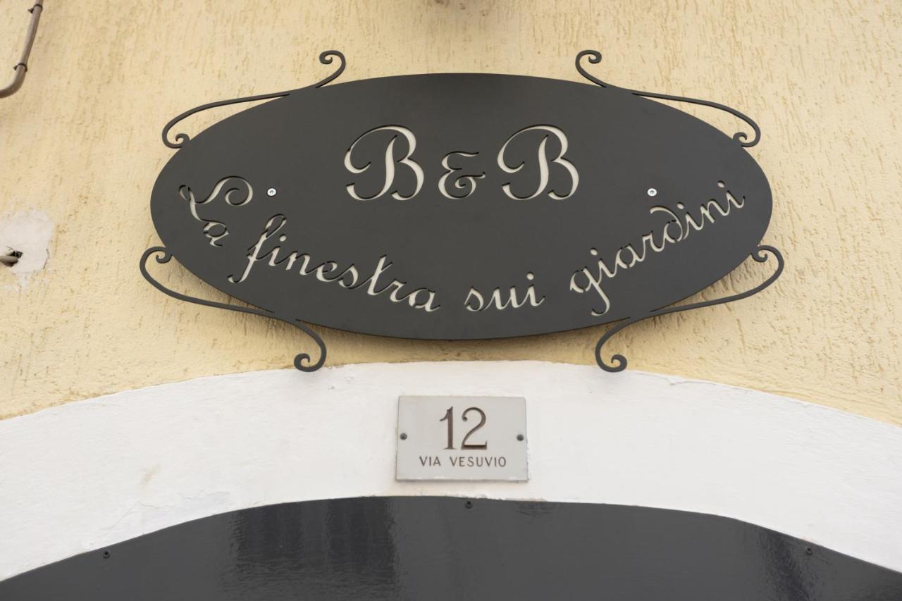 B&B La Finestra Sui Giardini Santeramo in Colle Luaran gambar